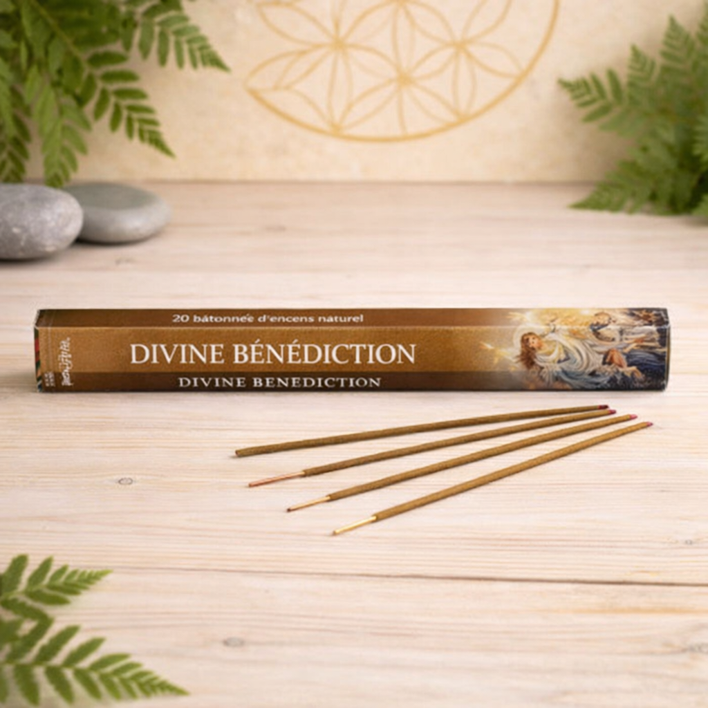 Coffret d'Encens Divine Bénédiction 20 bâtonnets orné d'une illustration angélique dorée