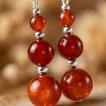 Boucles d'oreilles en Cornaline — design en cascade avec crochets argentés